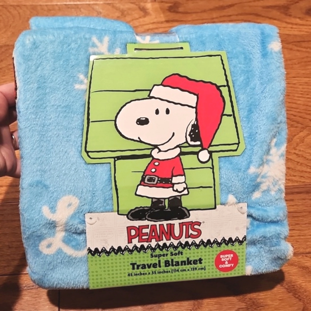 NWT Peanuts Snoopy Travel Blanket, holiday, 45in x 55in - Let it Snow, Christmas